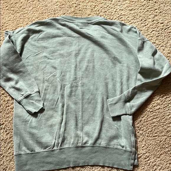 Basic Green Sweater - Picture 5 of 5